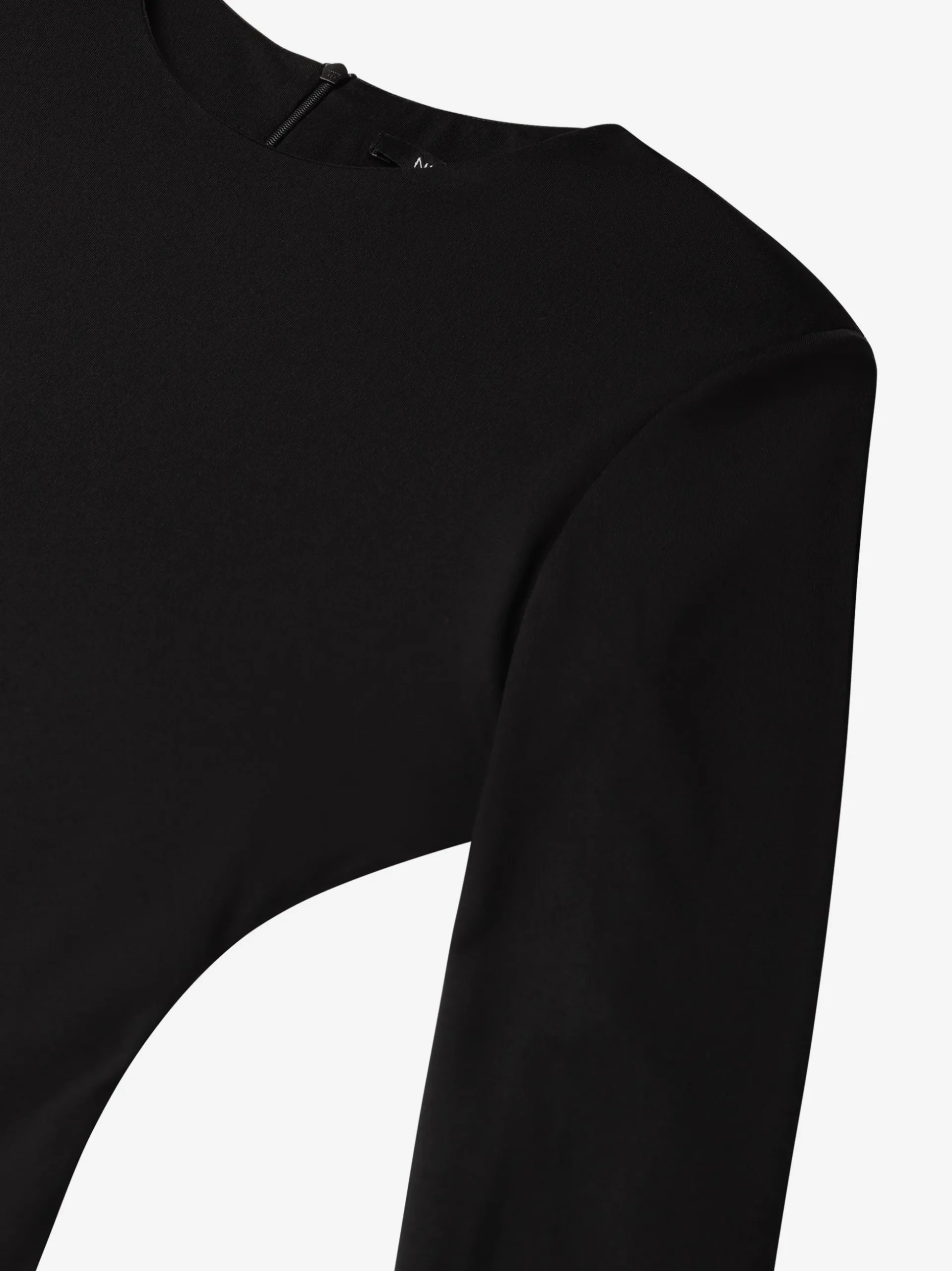 Aansluitende body met ketting detail