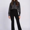 Aansluitende flared broek met veter details