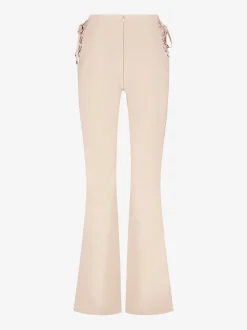 Aansluitende flared broek met veter details