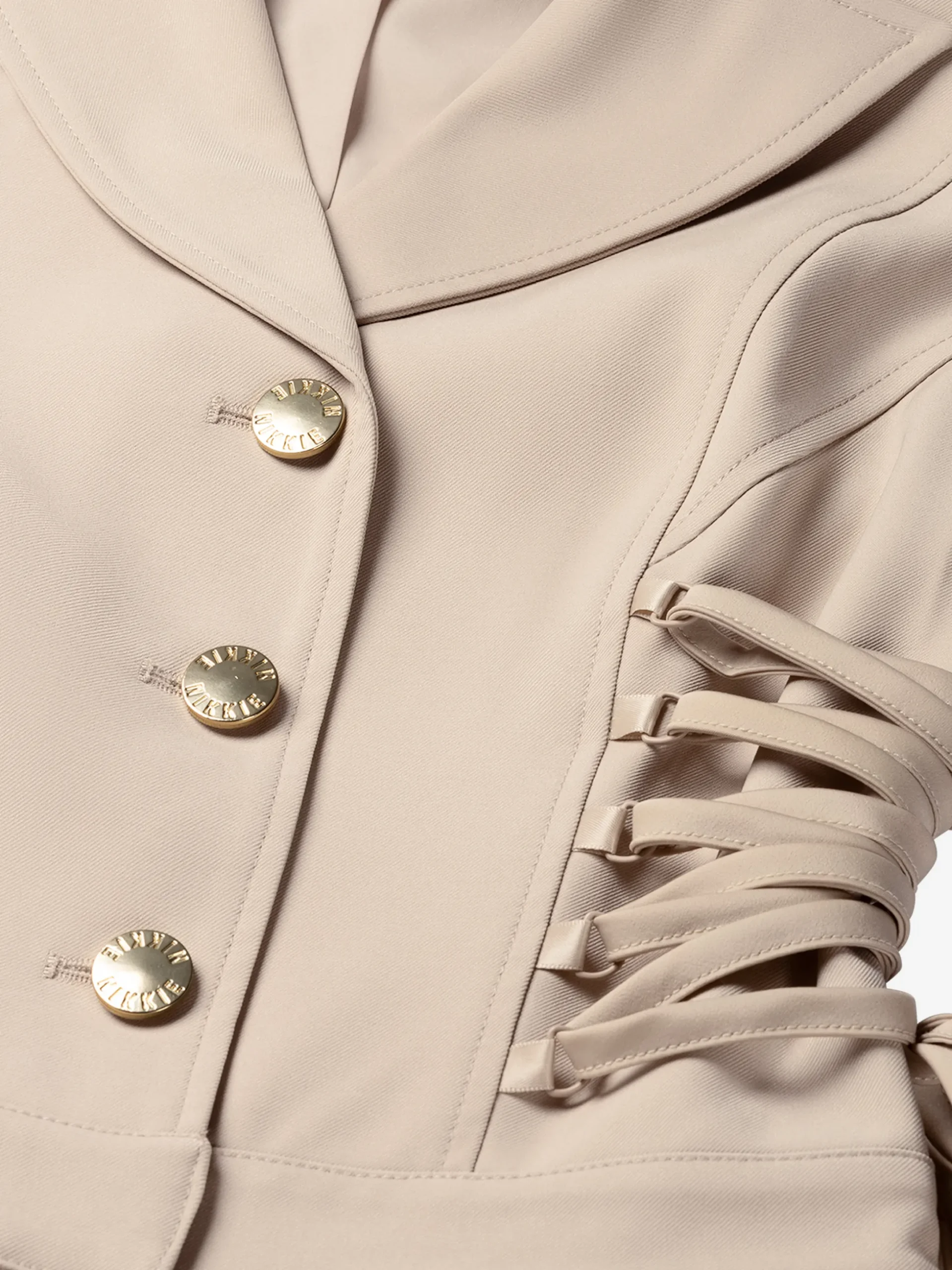 Aansluitende jumpsuit met veter details