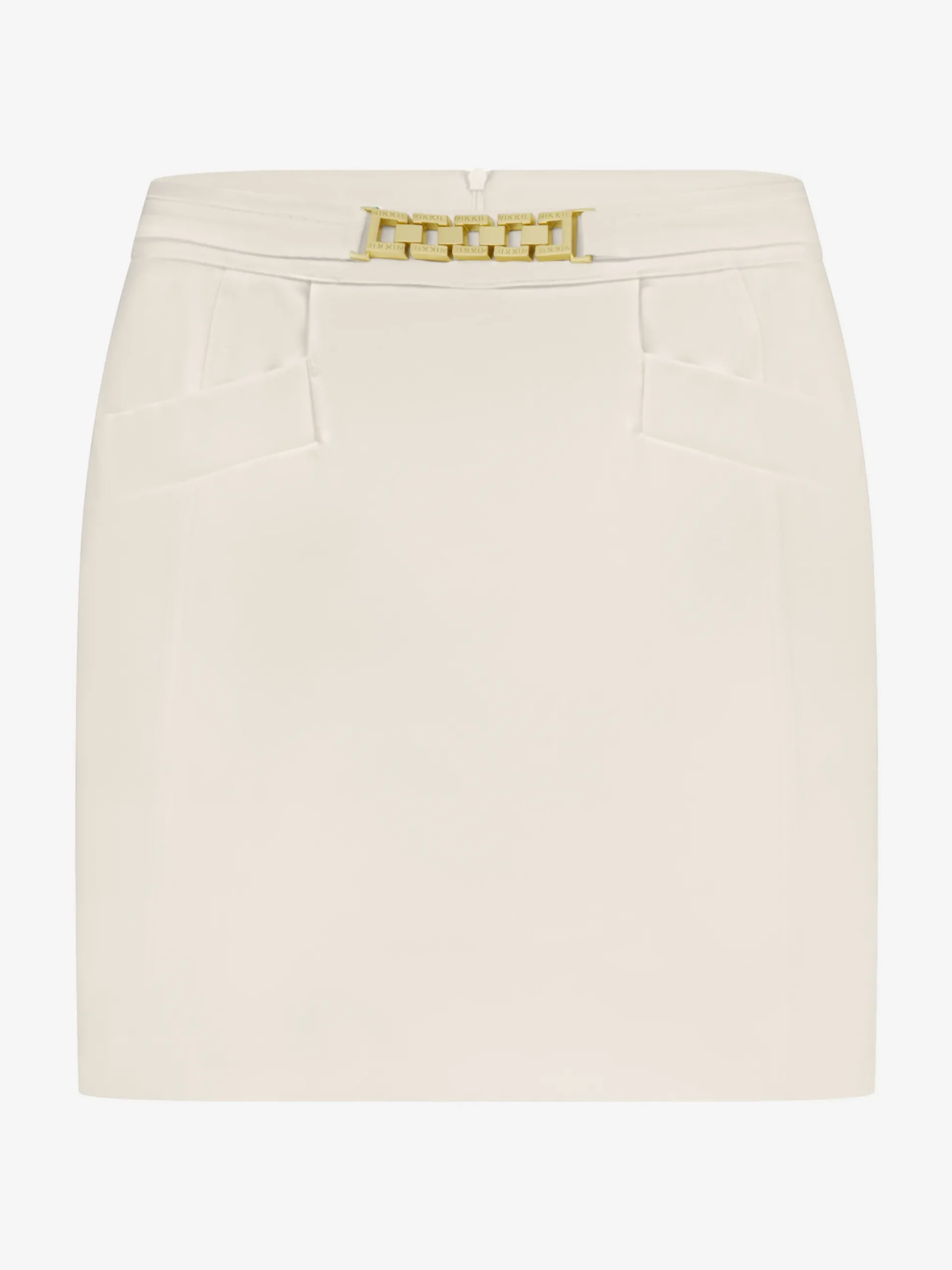 Aansluitende korte skort met ketting detail
