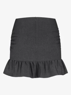 Aansluitende skort met decoratieve bloem