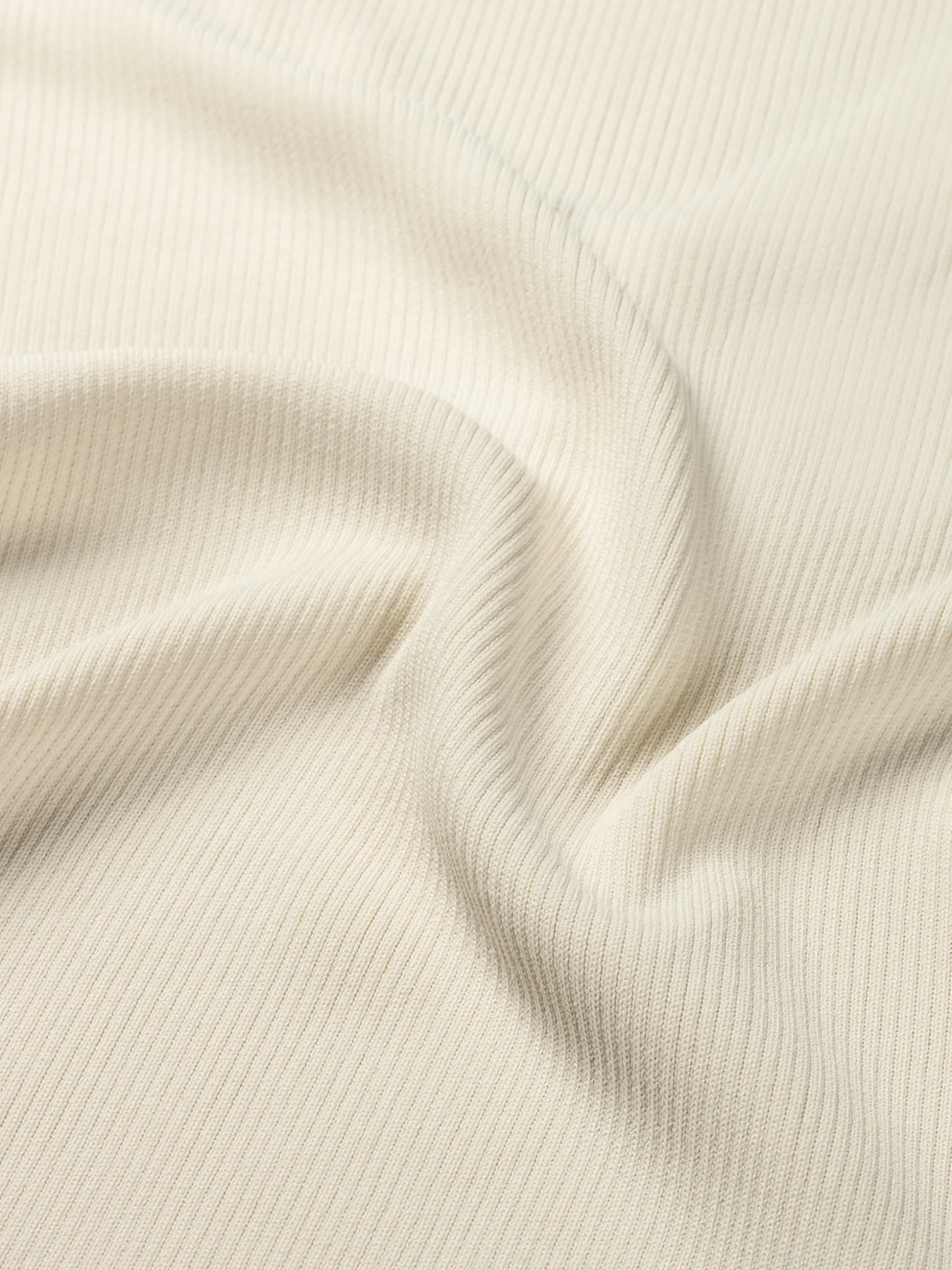 Aansluitende top met veter detail