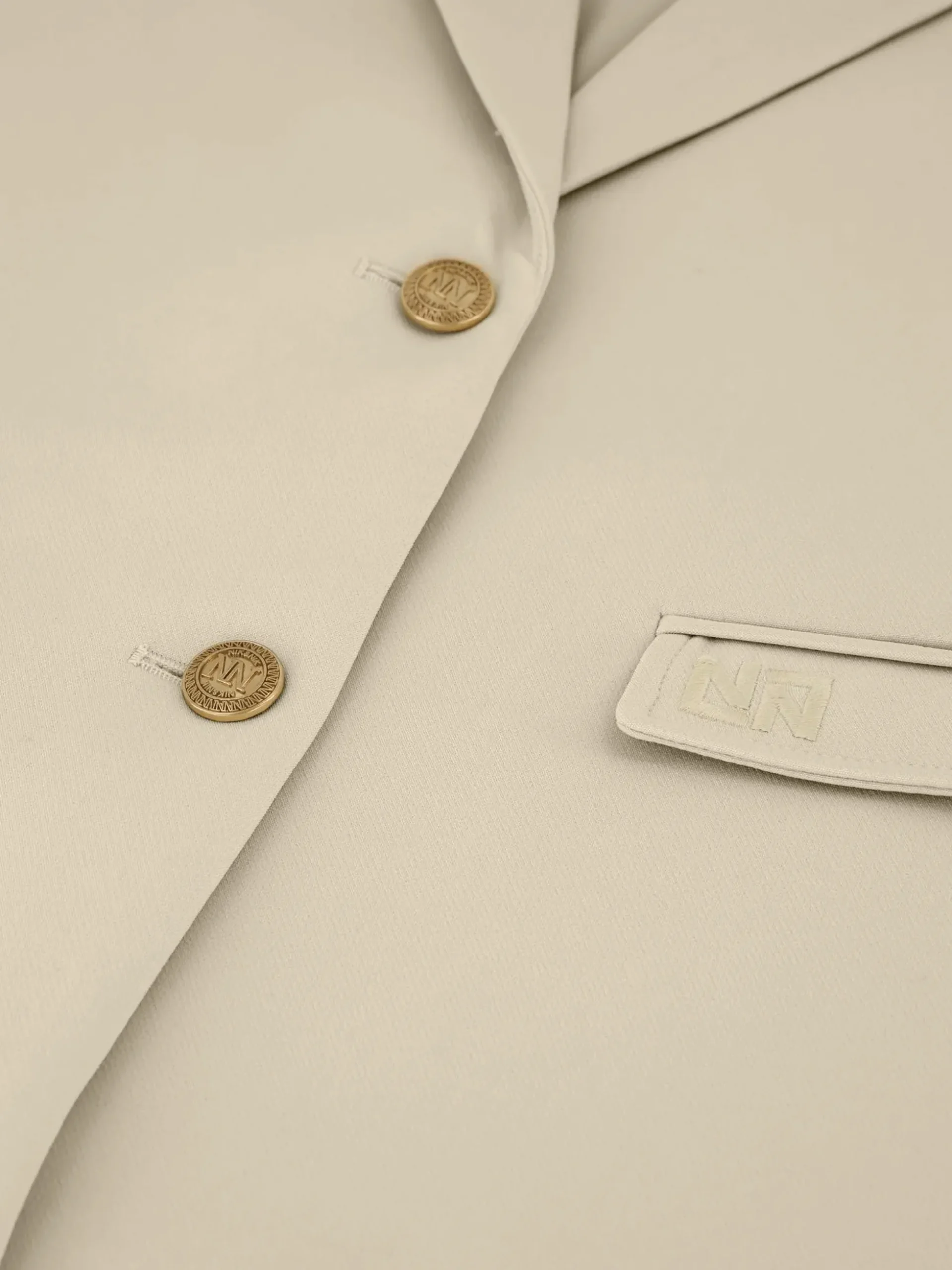 Blazer met N&N knopen