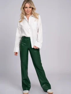 Broek van imitatieleer met wijde pijpen