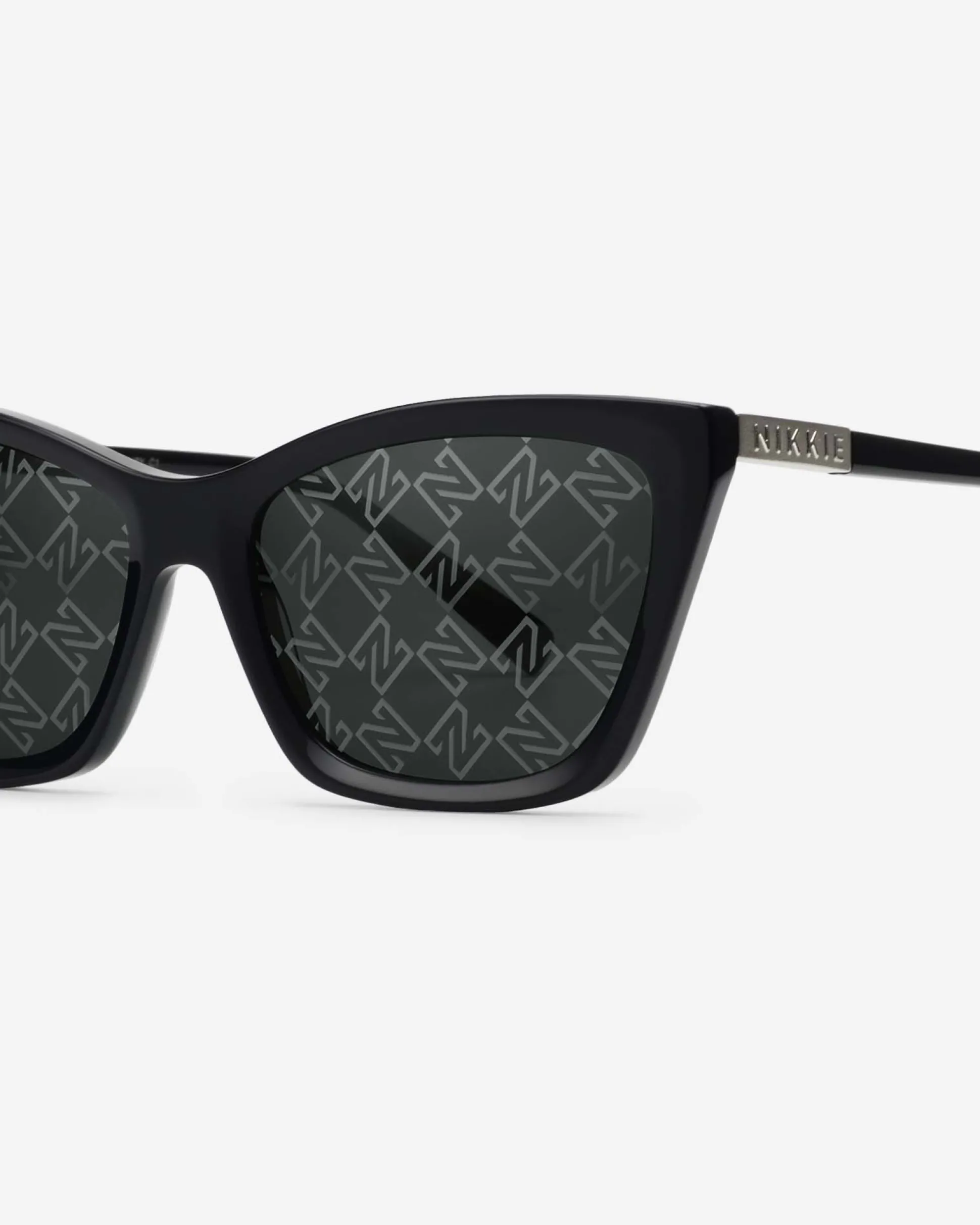 Cat-eye zonnebril met N logo monogram