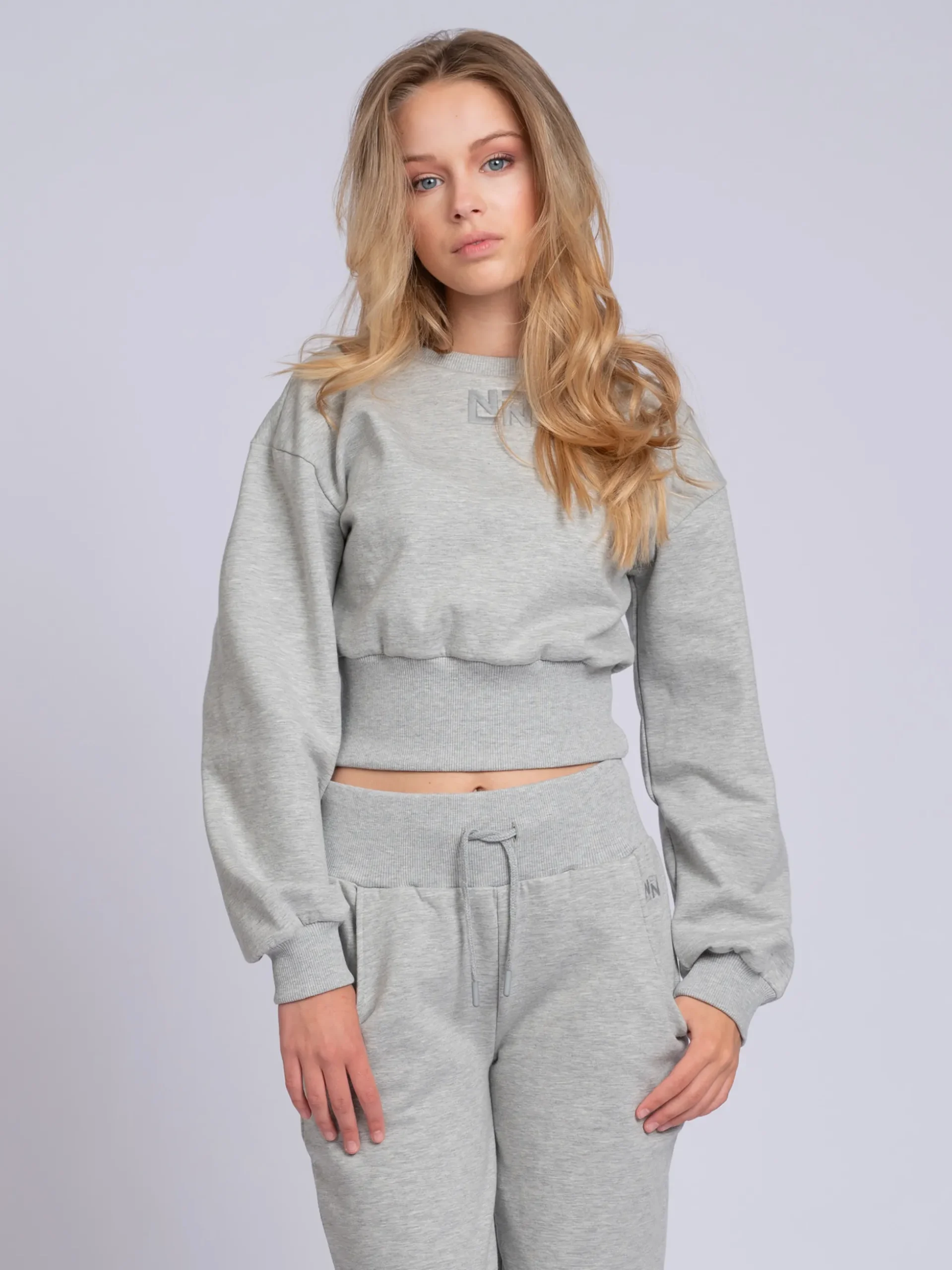 Cropped sweater met brede elastische tailleband