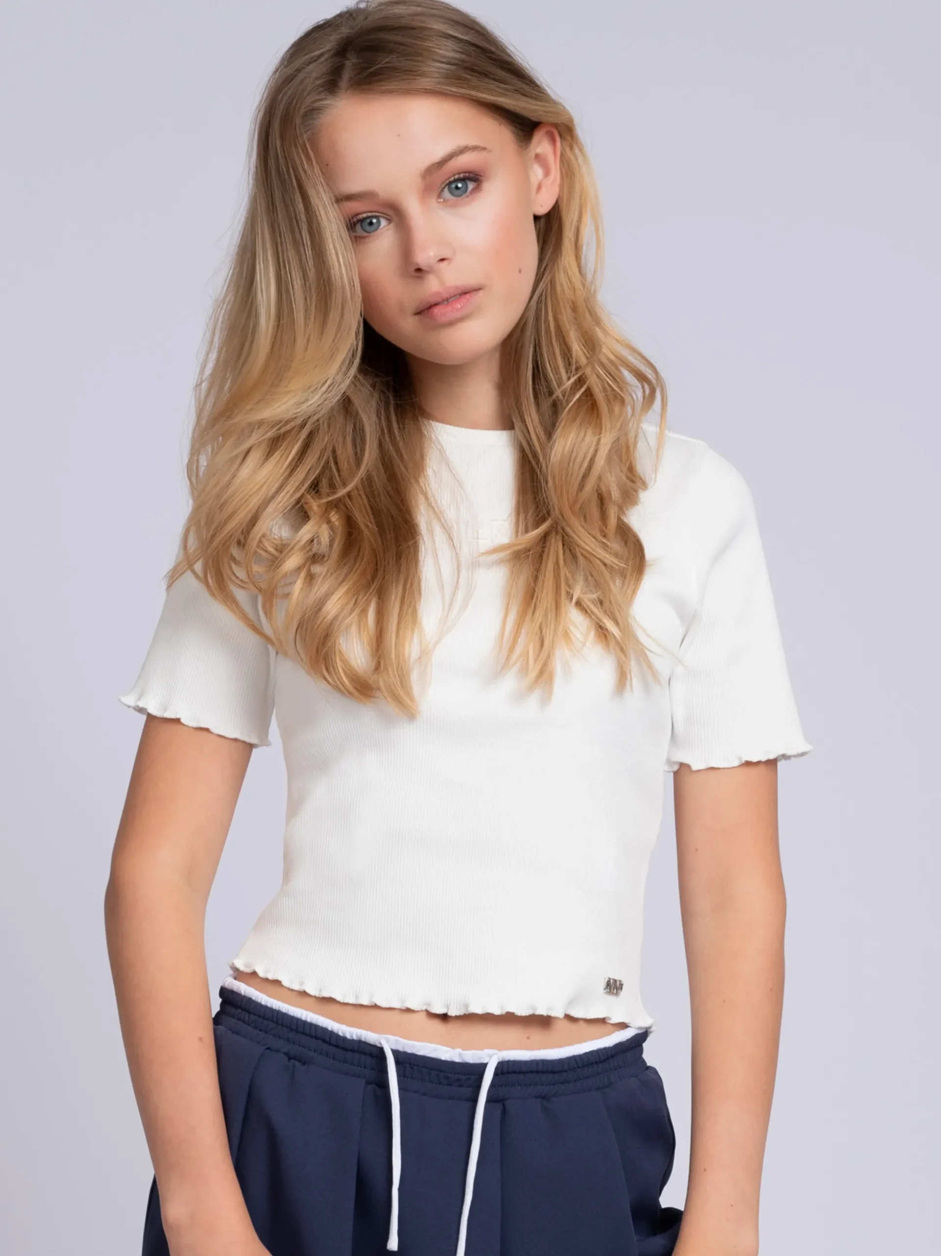 Geribbelde crop top met ruches