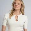 Geribde top met cut-out details en logo gespen