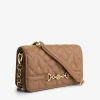 Gewatteerde tas met ketting detail