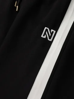 Joggingbroek met strepen aan zijkant