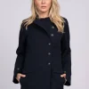 Jurk met asymmetrische knoopsluiting en uitlopende mouwen