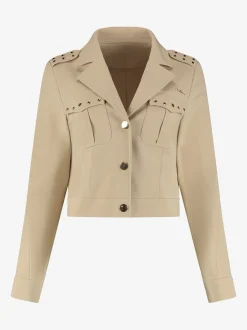Kort jack met studs en borstzakken
