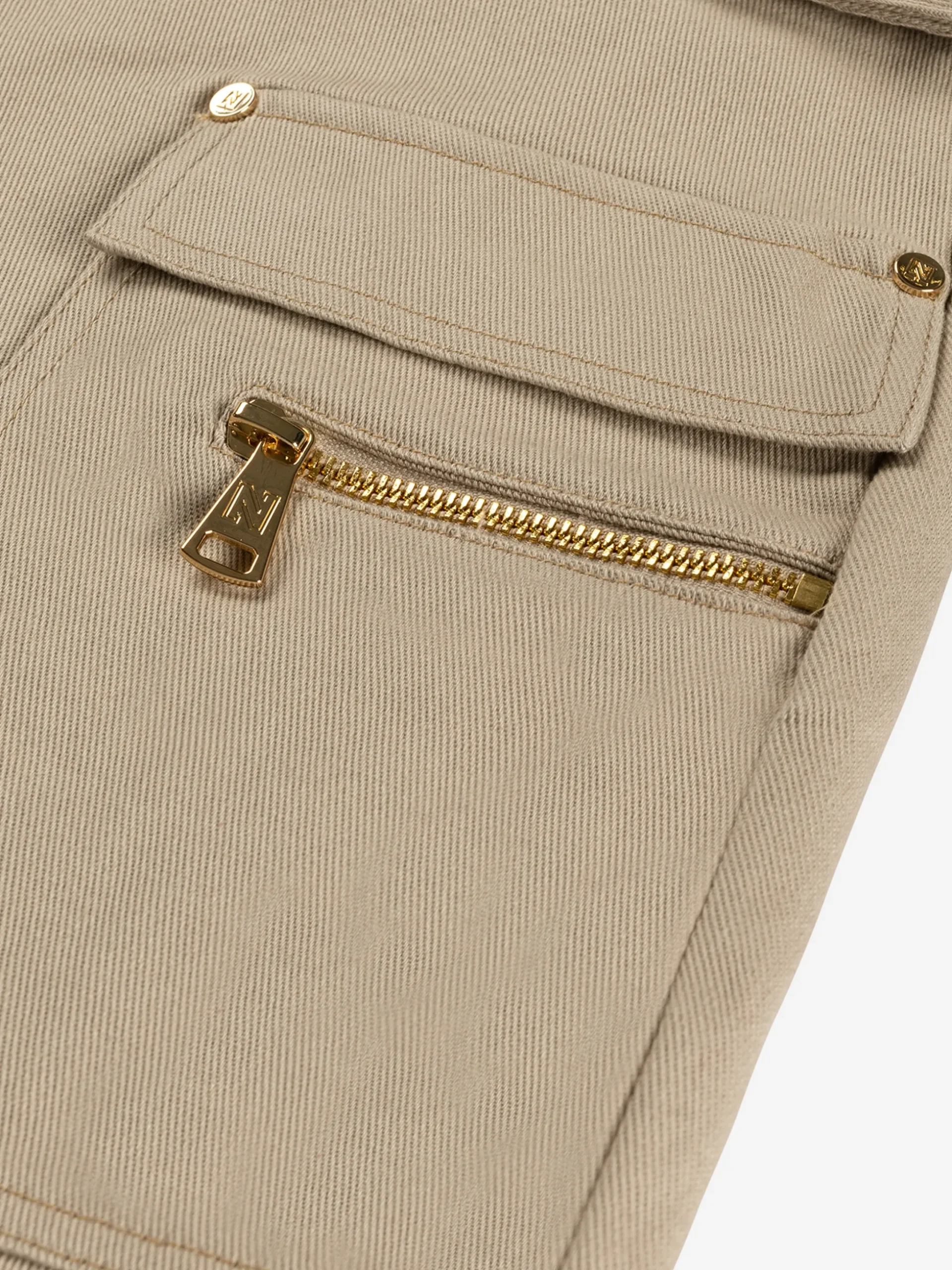 Korte denim skort met riem en klepzakken