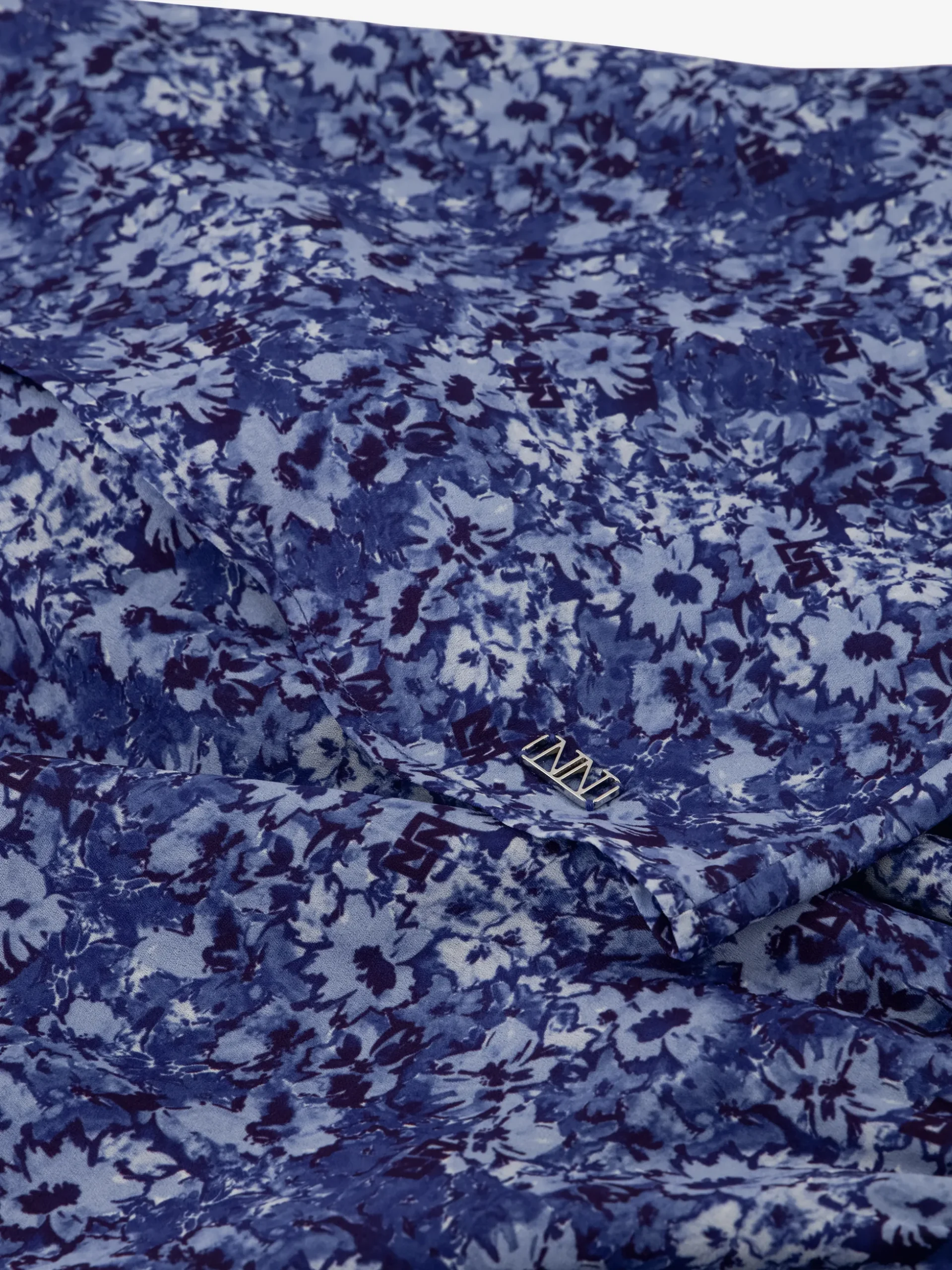 Korte jurk met bloemenprint en kapmouwtjes