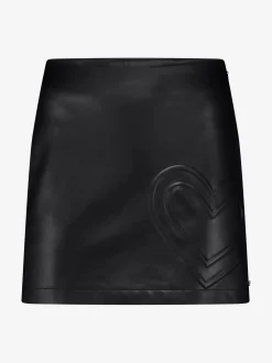 Korte skort van imitatieleer met hart detail