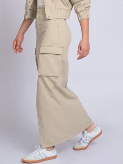 Lange denim rok met split en klepzakken