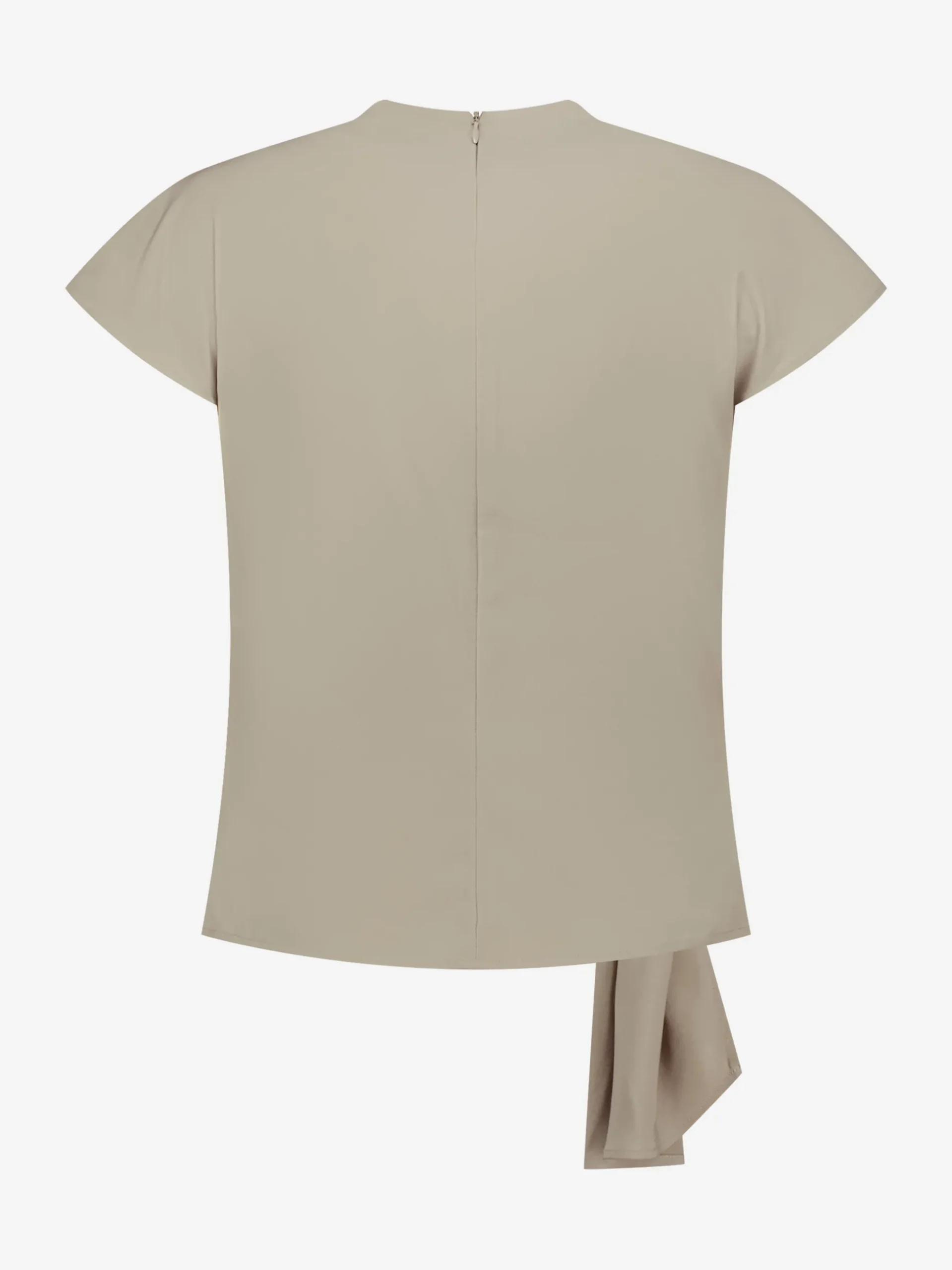 Losvallende top met gedraaid knoop detail en ketting accent