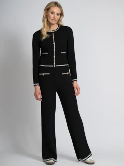 Opengebreide broek met witte biezen