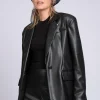 Oversized blazer van imitatieleer