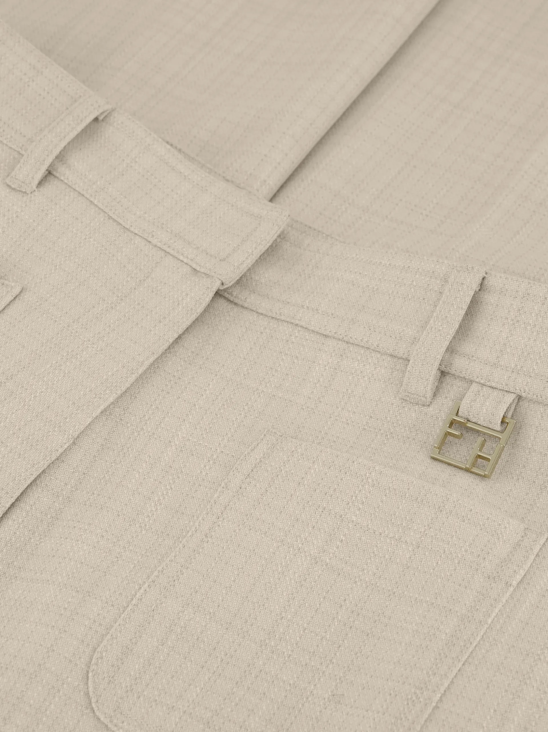 Pantalon met gemu00ealeerde textuur en logo detail